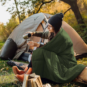 Military Green Compact Lightweight Quilted Blanket - SportZone.co.nz